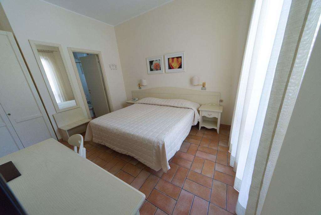 Hotel Giardino Suites And Spa - Numana Rum bild