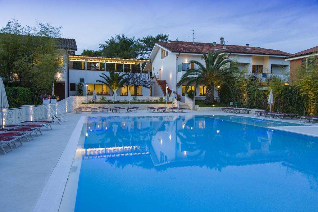 Hotel Giardino Suites And Spa - Numana Bekvämligheter bild